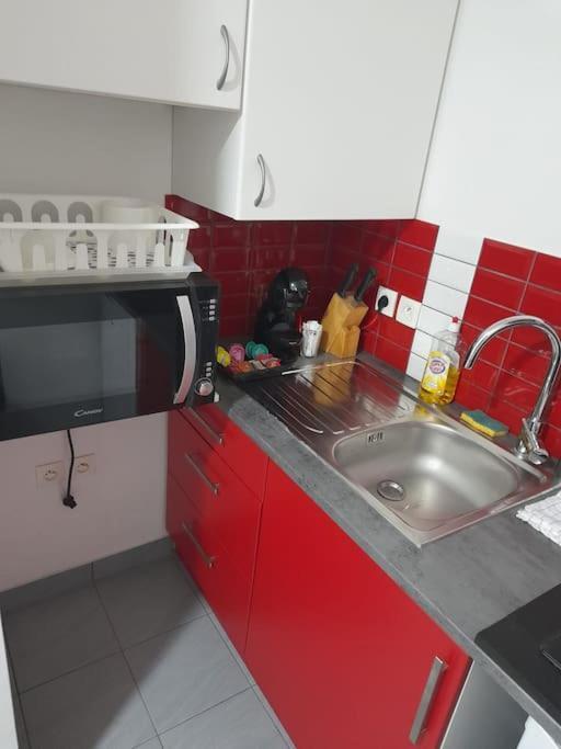 Апартаменты Studio - 1 Min Rer - 10Min Disney & 30 Min Paris - Free Parking & Wifi Бюсси-Сен-Жорж Экстерьер фото