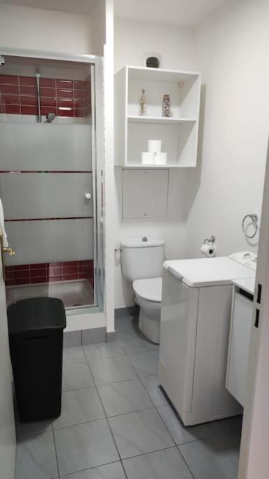 Апартаменты Studio - 1 Min Rer - 10Min Disney & 30 Min Paris - Free Parking & Wifi Бюсси-Сен-Жорж Экстерьер фото